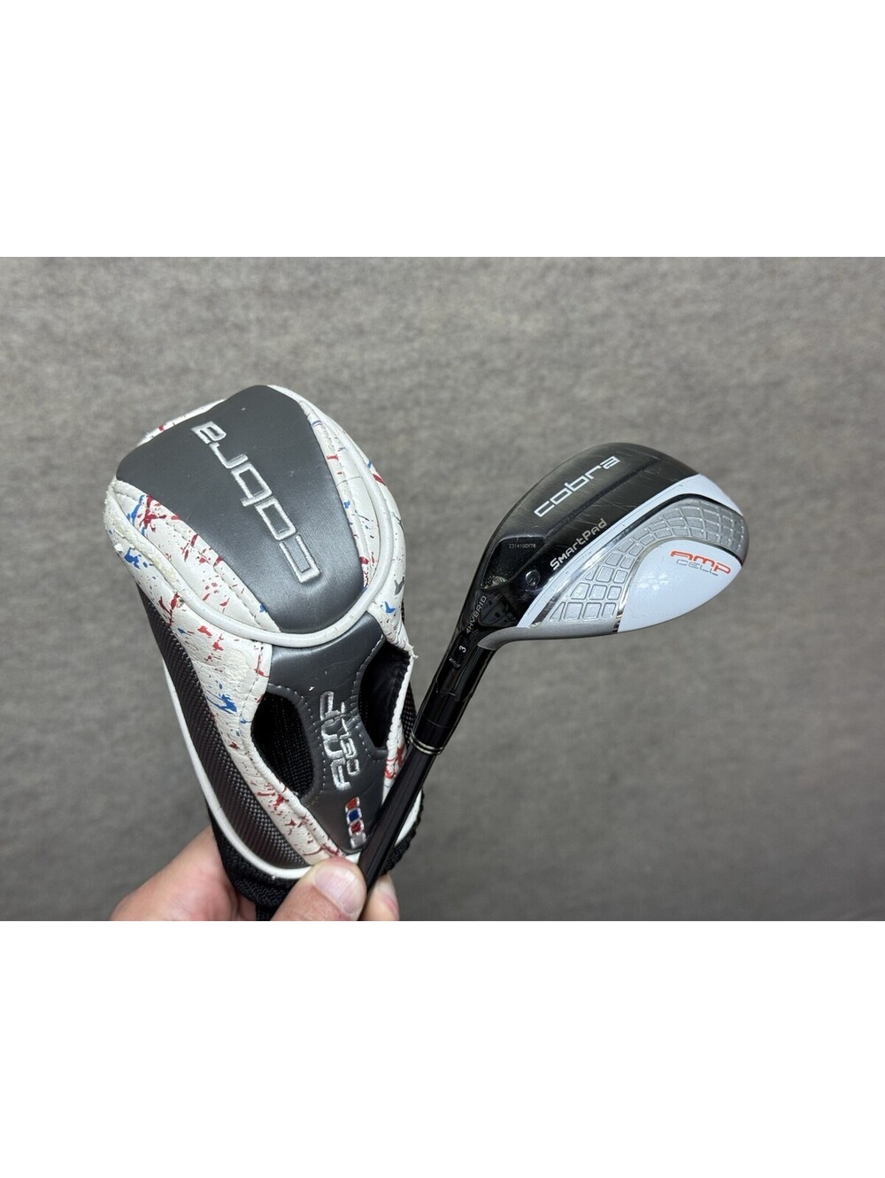 Cobra AMP Cell Silver Hybrid 3-4 Hybrid Graphite Stiff Left 40.5” Good Grip